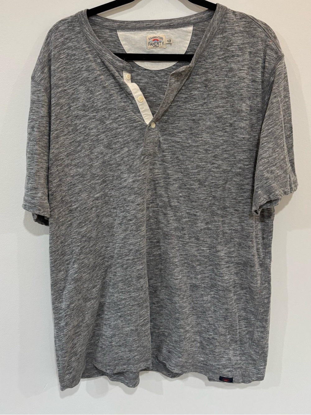 Faherty Short Sleeve Henley T-shirt